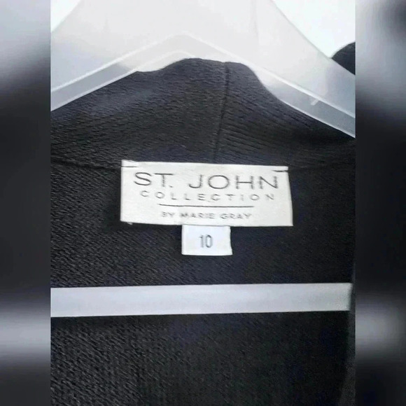 St. John Collection Black Santana Knit Collared Blazer with Gold Details Size 10 - Picture 2 of 4